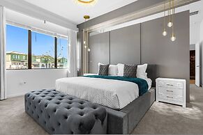 Brand NEW 9bedrooms 9bathrooms At Paradiso Grande