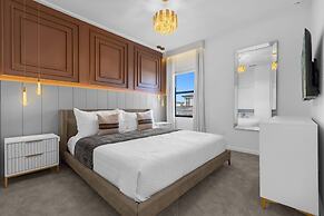 Brand NEW 9bedrooms 9bathrooms At Paradiso Grande