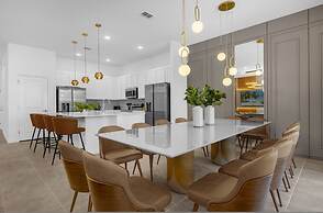 Brand NEW 9bedrooms 9bathrooms At Paradiso Grande