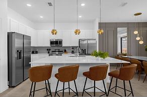 Brand NEW 9bedrooms 9bathrooms At Paradiso Grande