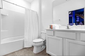 Brand NEW 9bedrooms 9bathrooms At Paradiso Grande