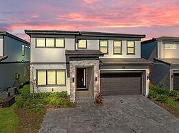 Brand NEW 9bedrooms 9bathrooms At Paradiso Grande