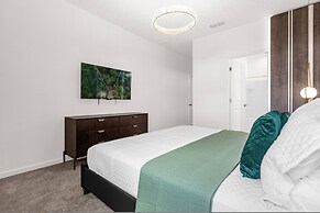 Brand NEW 9bedrooms At Paradiso Grande