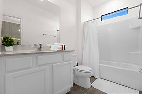 Brand NEW 9bedrooms At Paradiso Grande