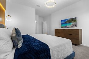 2024 Brand NEW 9bdrs 9baths At Paradiso Grande