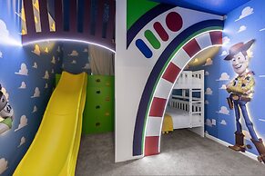 2024 Brand NEW 9bdrs 9baths At Paradiso Grande