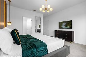 2024 Brand NEW 9bdrs 9baths At Paradiso Grande