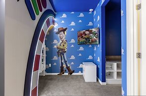 2024 Brand NEW 9bdrs 9baths At Paradiso Grande