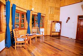 Kibale Tourist Safari Lodge