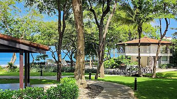 Reunion Hotel and Wellness Center