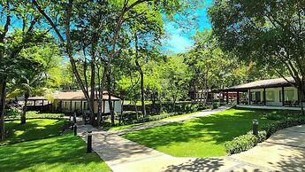 Reunion Hotel and Wellness Center