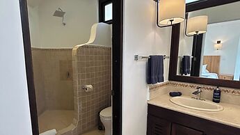 Reunion Hotel and Wellness Center