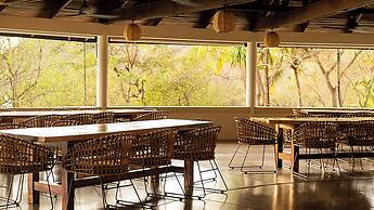 Reunion Hotel and Wellness Center