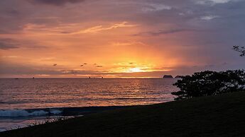 Reunion Hotel and Wellness Center
