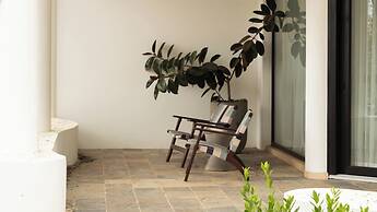 Reunion Hotel and Wellness Center