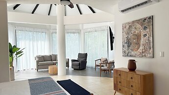 Reunion Hotel and Wellness Center