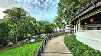 Reunion Hotel and Wellness Center