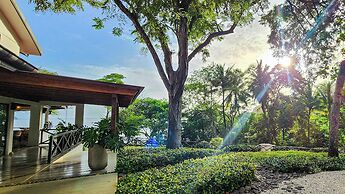 Reunion Hotel and Wellness Center