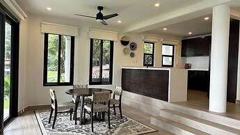 Reunion Hotel and Wellness Center