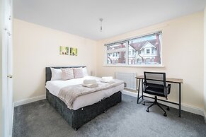 Redhill Retreat - Cozy 2 Bedroom Apartment