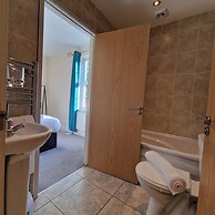 Kenilworth Modern Apartment With 2 Bedrooms