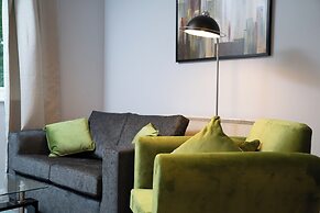 Modern 1-bedroom in Crawley With Free Parking