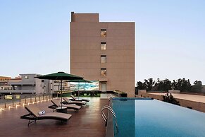 Ramada Encore By Wyndham Bhiwadi Phool Bagh Chowk