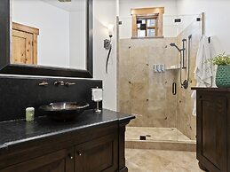 Apex Lodge Sol-12011