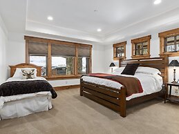 Apex Lodge Sol-12011