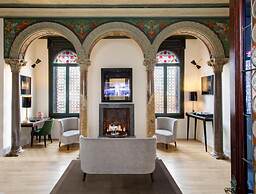 Roof Suite Rome Suitable for 6 Persons