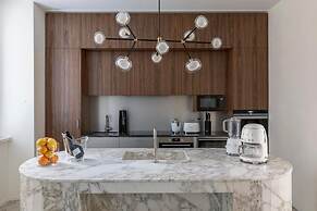 Luxurious Apartment in Rome