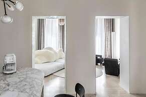 Luxurious Apartment in Rome