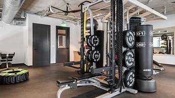 Foster On The Park Apartment By Barsala