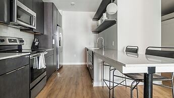 Foster On The Park Apartment By Barsala