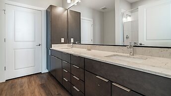 Foster On The Park Apartment By Barsala