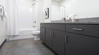275 On The Park - Senate Apartments By Barsala