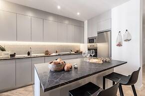 Marbore - 4 Bedrooms Apartment in Trafalgar