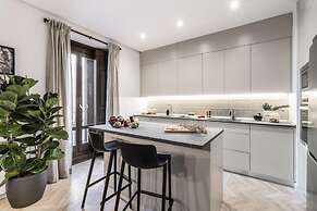 Utrera - 4 Bedrooms in Trafalgar