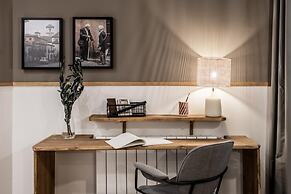 Ojen - 4 Bedrooms in Trafalgar
