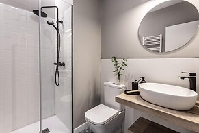 Baquo - 4 Bedrooms in Malasa a