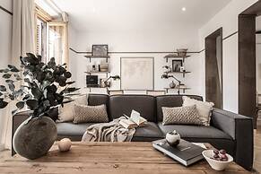 Broto - 4 Bedrooms in Malasa a