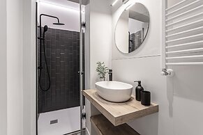 Anayet - 4 Bedrooms Apartment in Malasa a