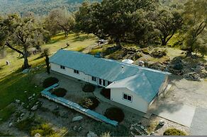 Serene Family Retreat With Hottub by Casa Oso