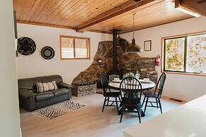 Luxury Casa Oso Retreat 2houses Hottub BBQ 43acres