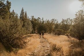 Luxury Casa Oso Retreat 2houses Hottub BBQ 43acres