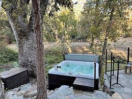 Luxury Casa Oso Retreat 2houses Hottub BBQ 43acres