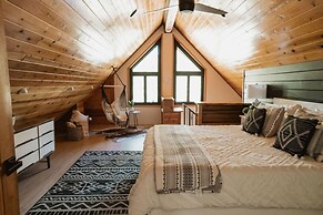 Luxury Casa Oso Retreat 2houses Hottub BBQ 43acres