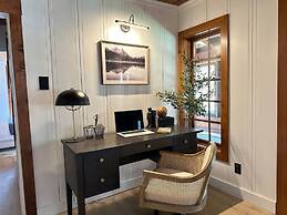 Luxury Casa Oso Retreat 2houses Hottub BBQ 43acres