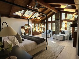 Luxury Casa Oso Retreat 2houses Hottub BBQ 43acres