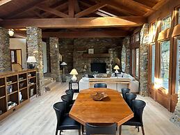 Luxury Casa Oso Retreat 2houses Hottub BBQ 43acres